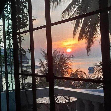 Tea Moon Beach House 通萨拉 外观 照片