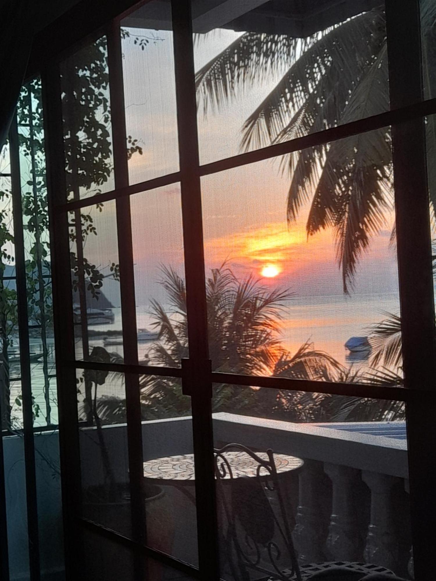 Tea Moon Beach House 通萨拉 外观 照片